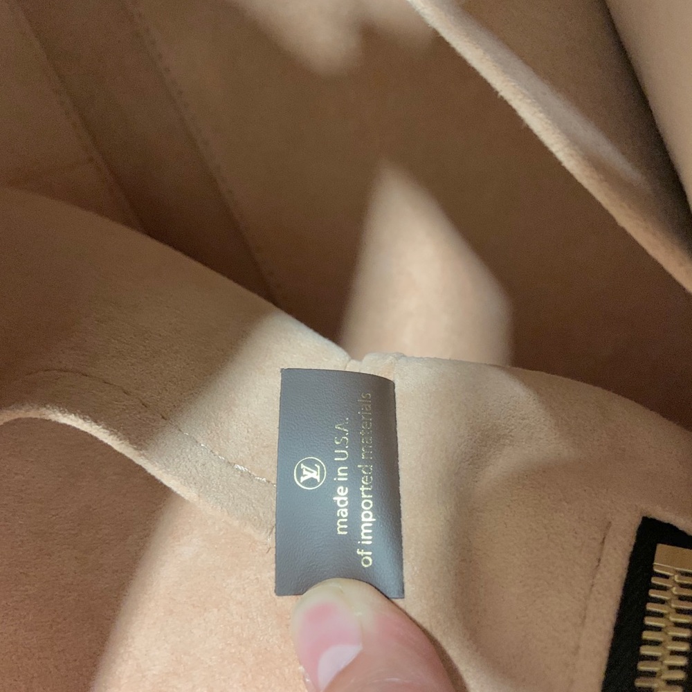 SOLD —Louis Vuitton - Picture 6 of 8